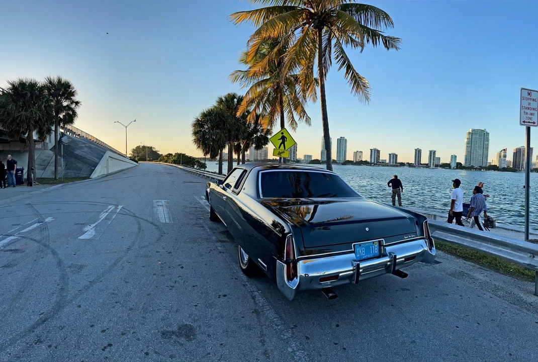 1977 Chrysler New Yorker - Image 29 of 31