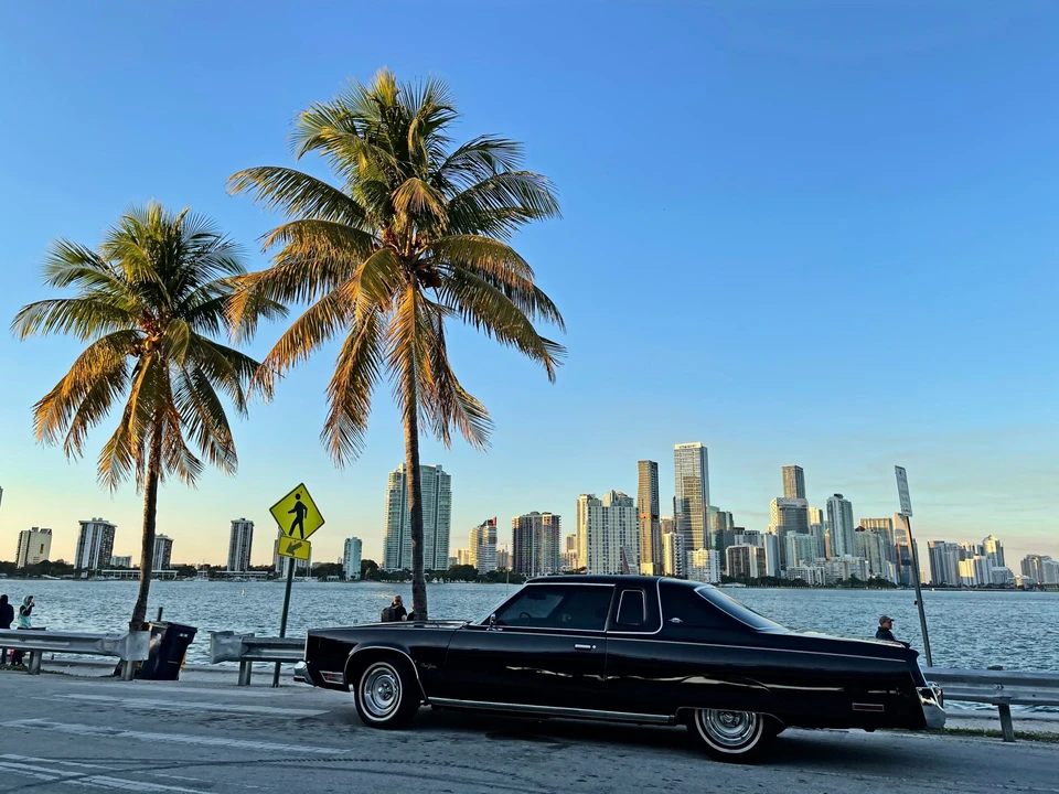 1977 Chrysler New Yorker - Image 22 of 31