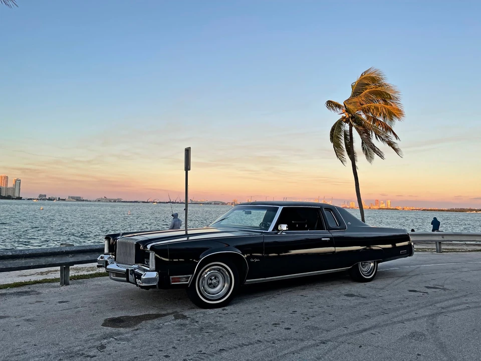 1977 Chrysler New Yorker - Image 13 of 31