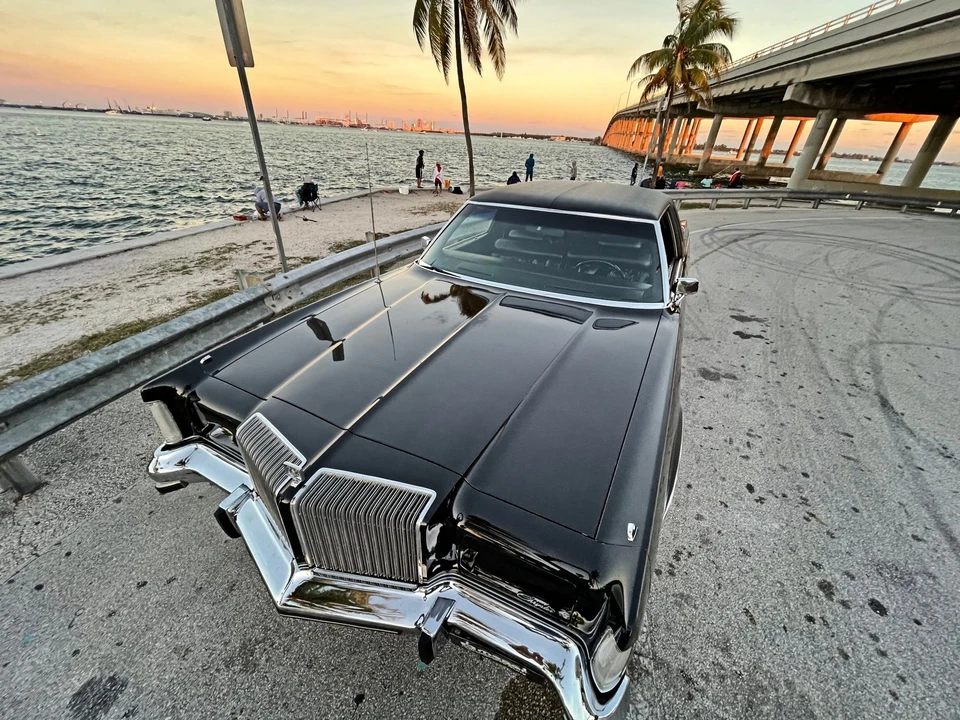 1977 Chrysler New Yorker - Image 11 of 31