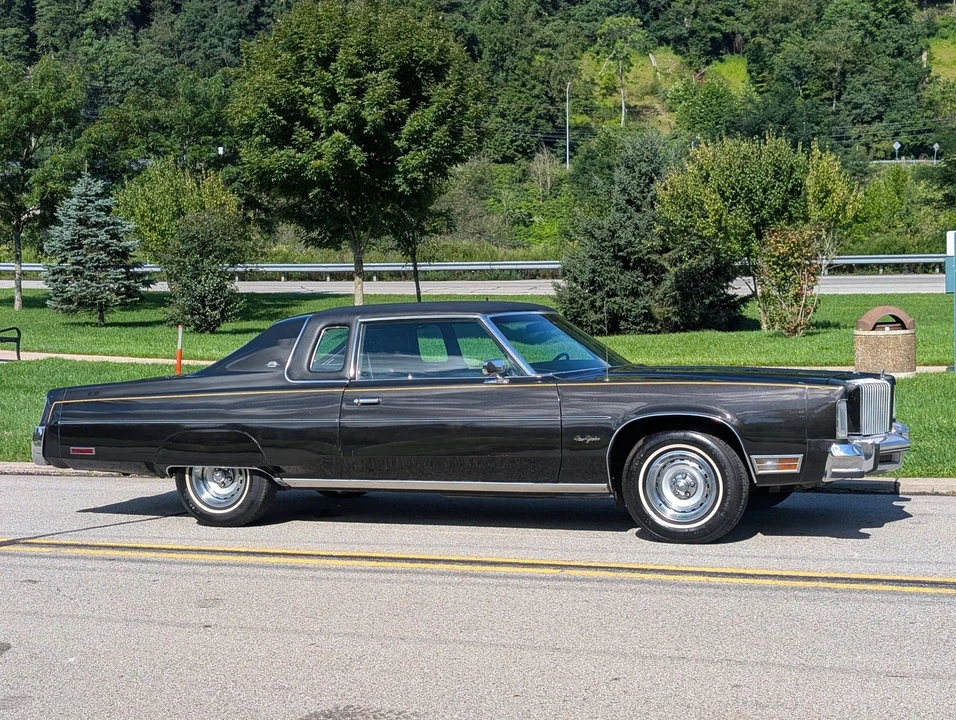 1977 Chrysler New Yorker - Image 6 of 16