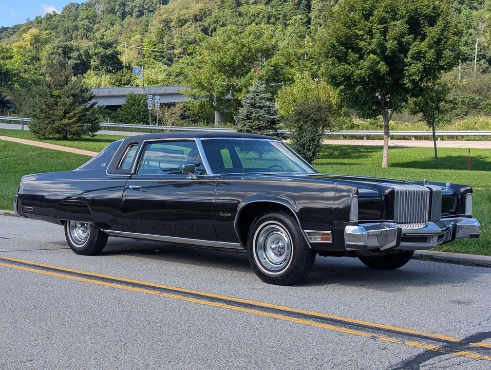 1977 Chrysler New Yorker - Image 5 of 16