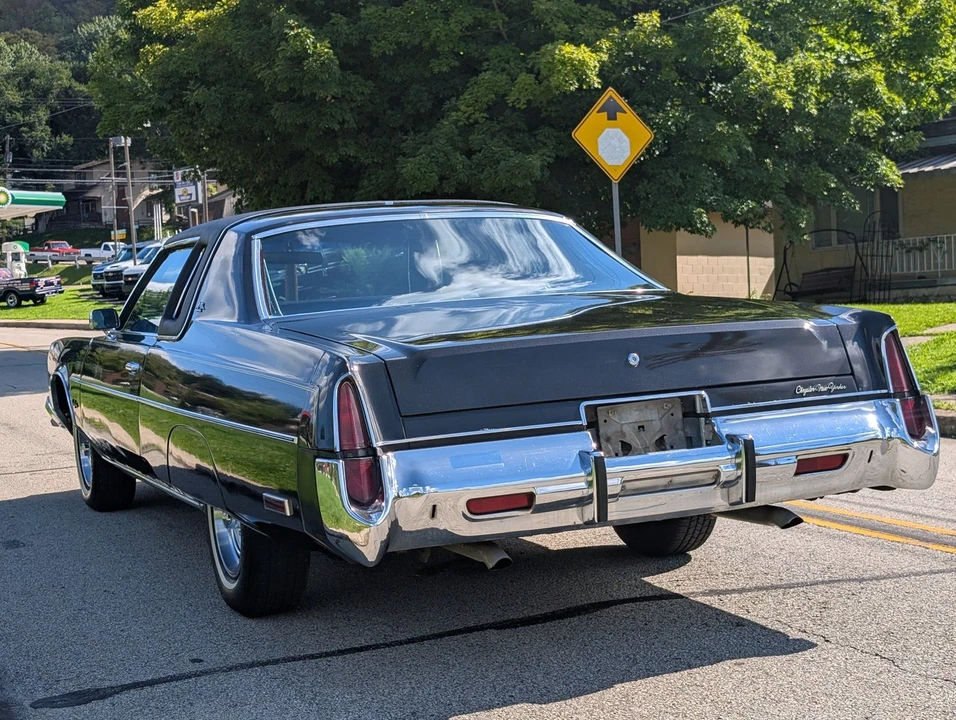 1977 Chrysler New Yorker - Image 13 of 16