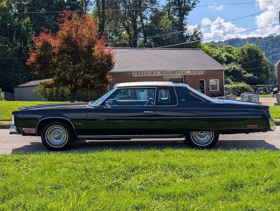 1977 Chrysler New Yorker - Image 16 of 16