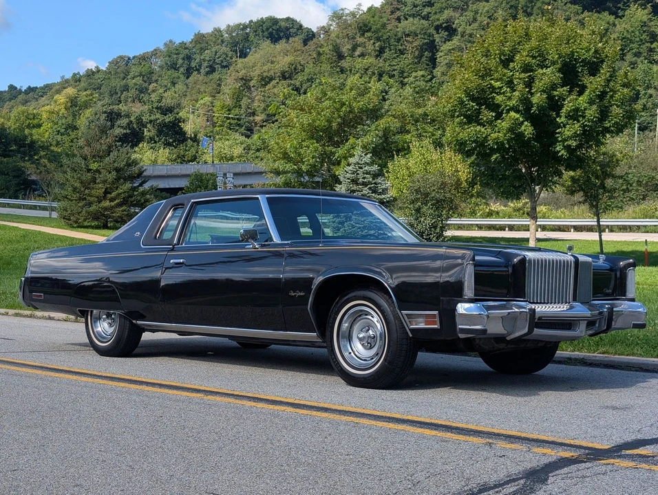 1977 Chrysler New Yorker - Image 2 of 16