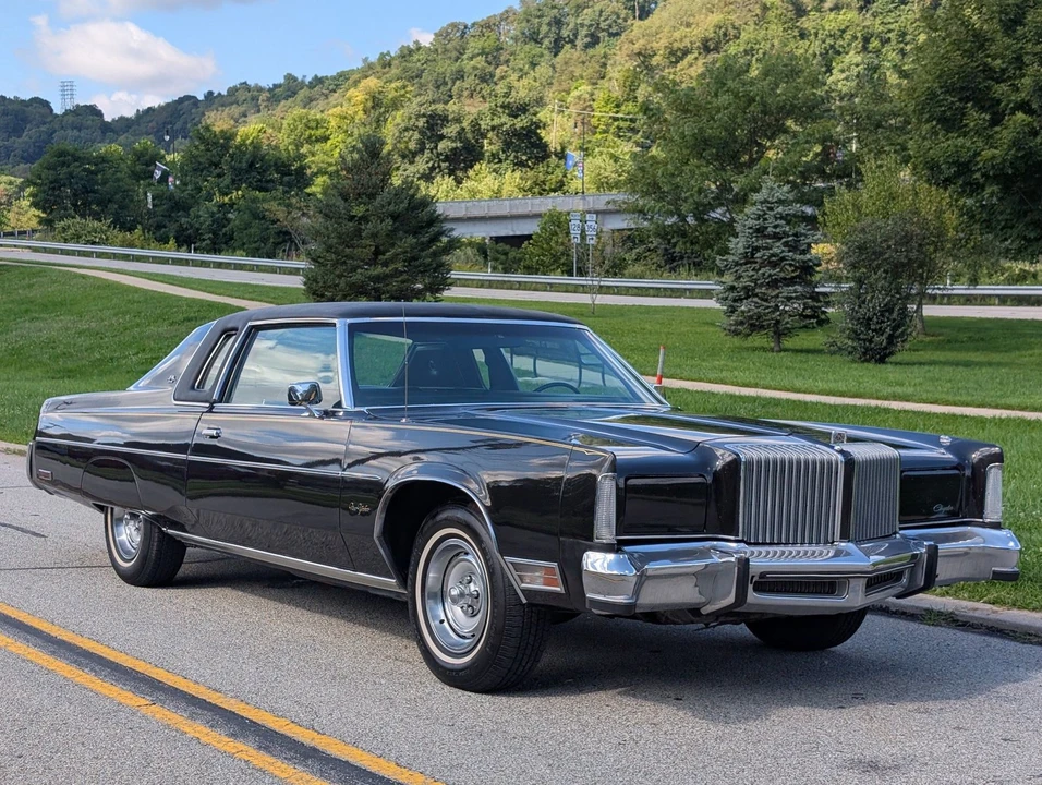 1977 Chrysler New Yorker - Image 4 of 16