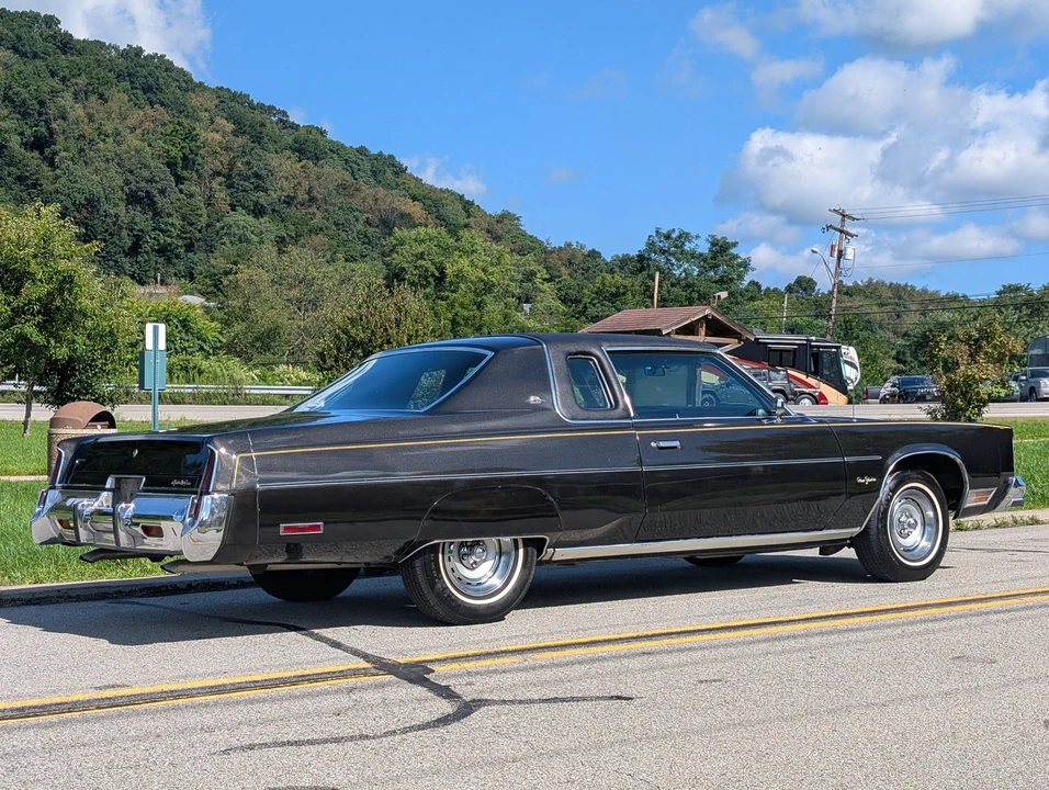 1977 Chrysler New Yorker - Image 8 of 16