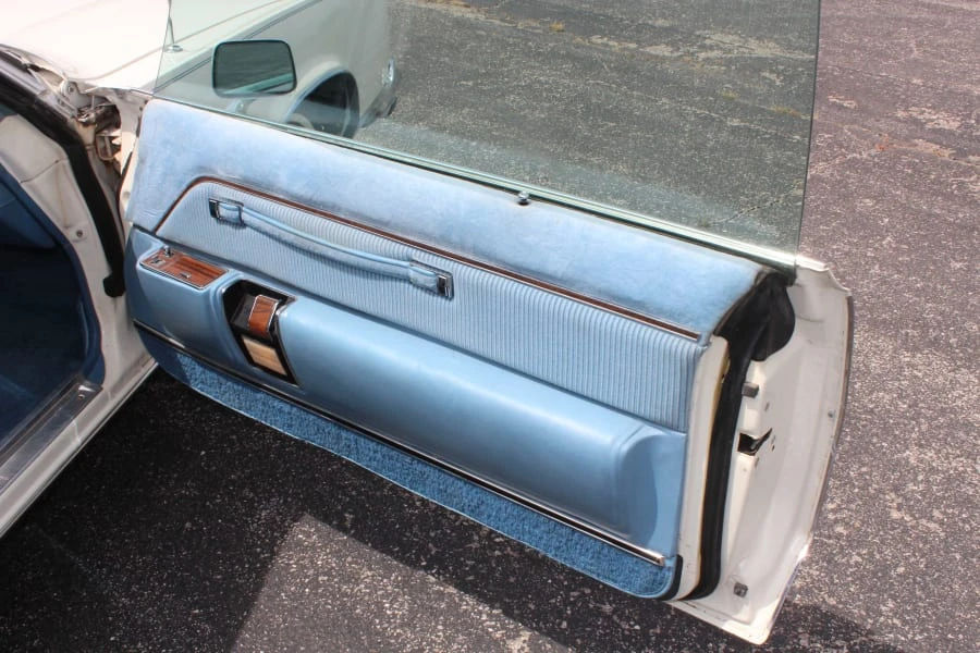 1977 Chrysler New Yorker - Image 7 of 22