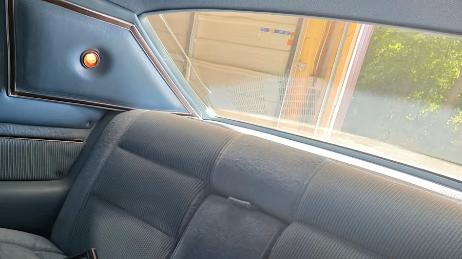 1977 Chrysler New Yorker - Image 11 of 15