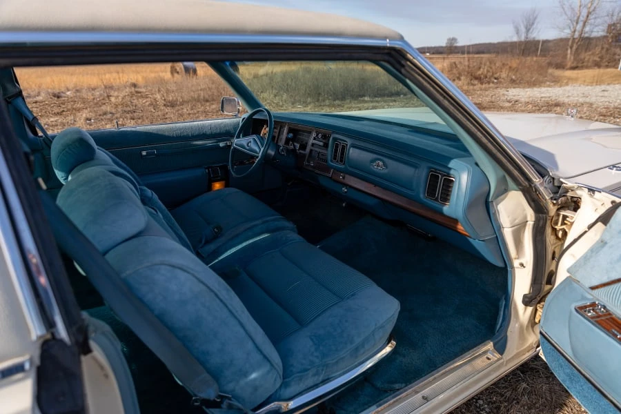1977 Chrysler New Yorker - Image 19 of 30