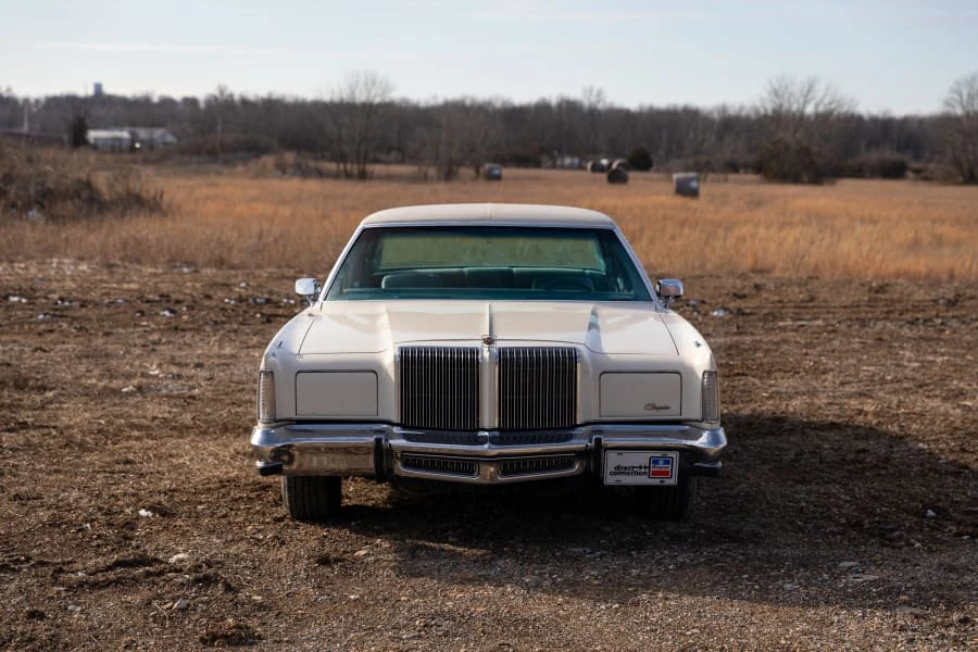 1977 Chrysler New Yorker - Image 4 of 30