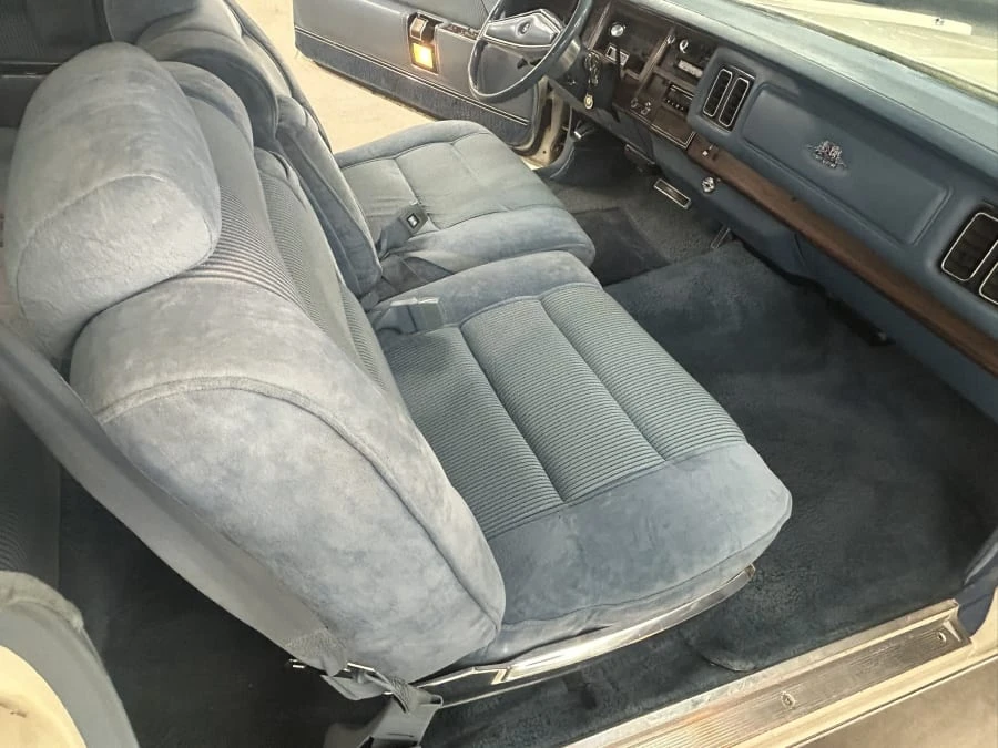 1977 Chrysler New Yorker - Image 14 of 18