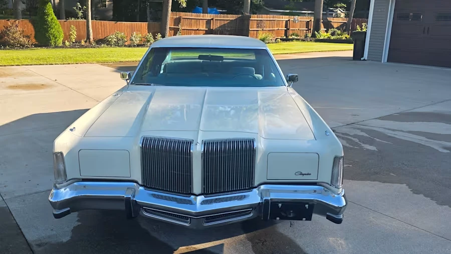 1977 Chrysler New Yorker - Image 3 of 15