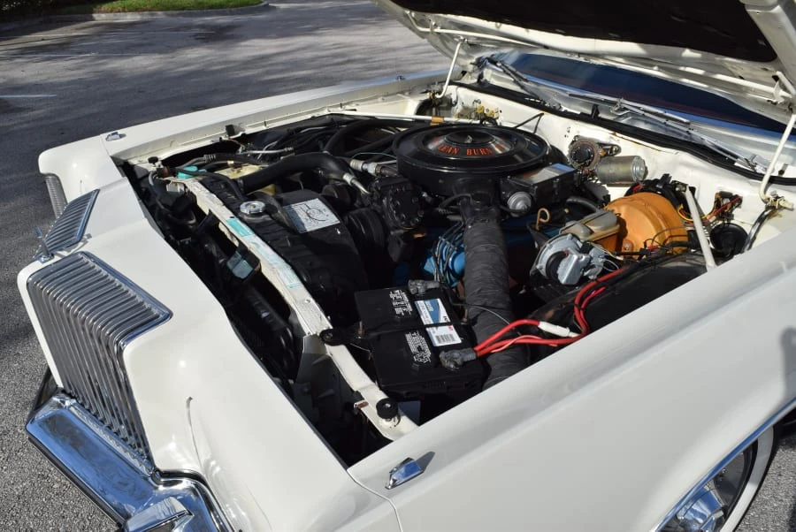 1977 Chrysler New Yorker - Image 9 of 12