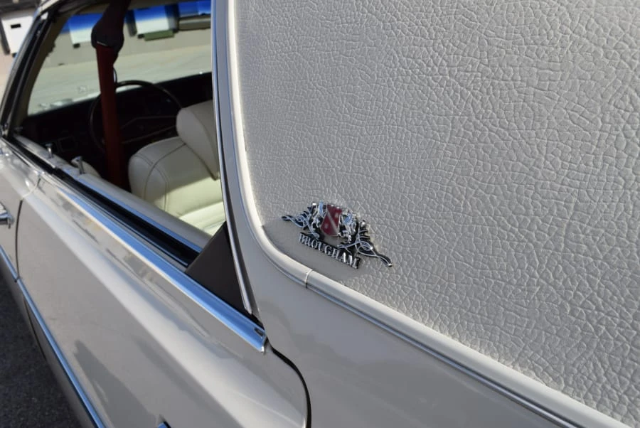 1977 Chrysler New Yorker - Image 10 of 12