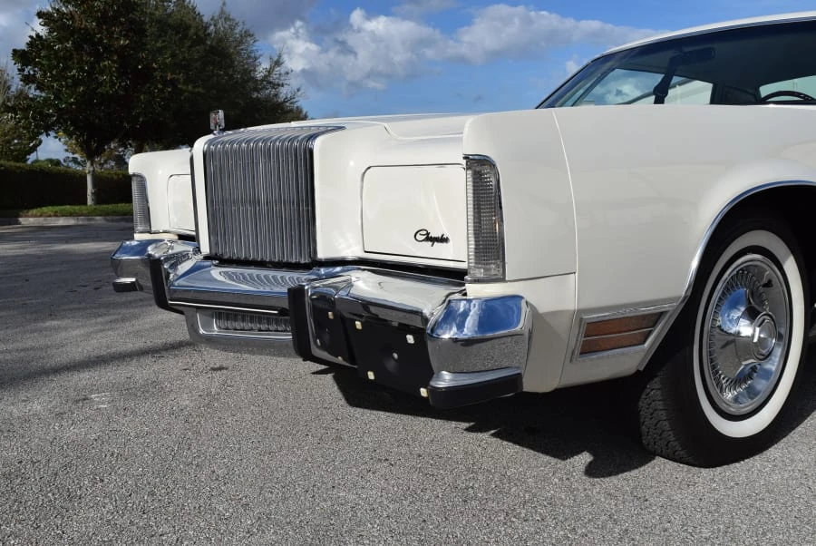 1977 Chrysler New Yorker - Image 11 of 12