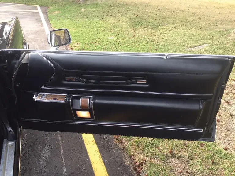 1977 Chrysler New Yorker - Image 16 of 20