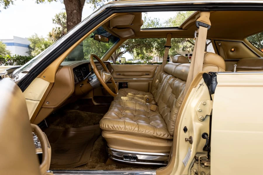1977 Chrysler New Yorker - Image 21 of 31
