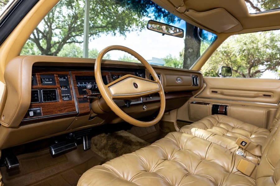 1977 Chrysler New Yorker - Image 13 of 31