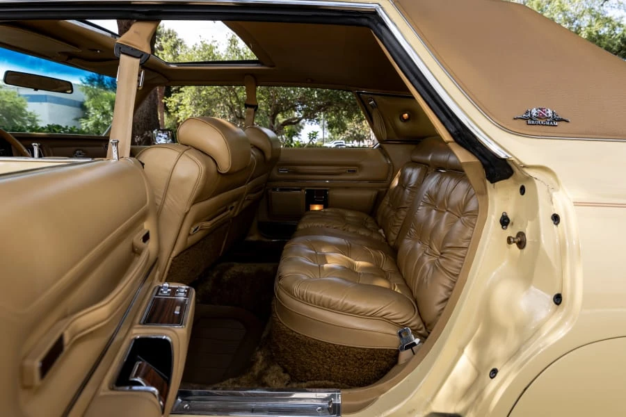 1977 Chrysler New Yorker - Image 25 of 31