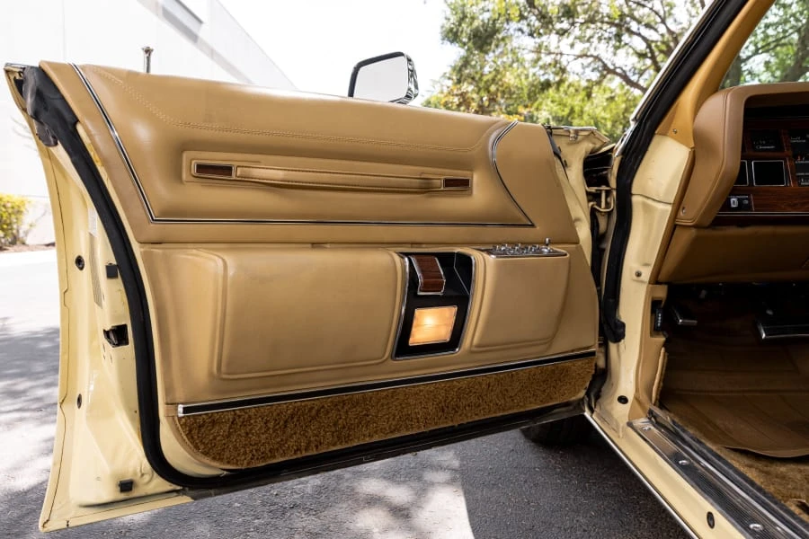1977 Chrysler New Yorker - Image 19 of 31