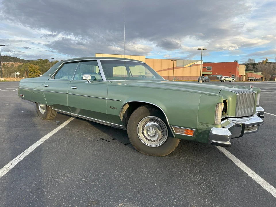 1977 Chrysler New Yorker - Image 26 of 31