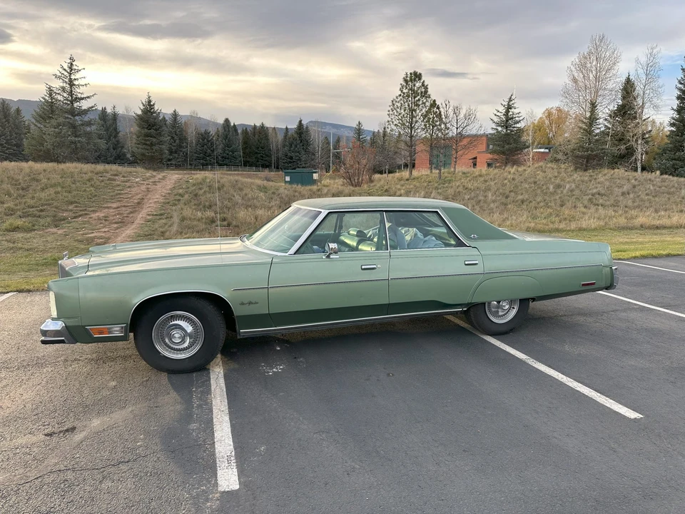 1977 Chrysler New Yorker - Image 17 of 31