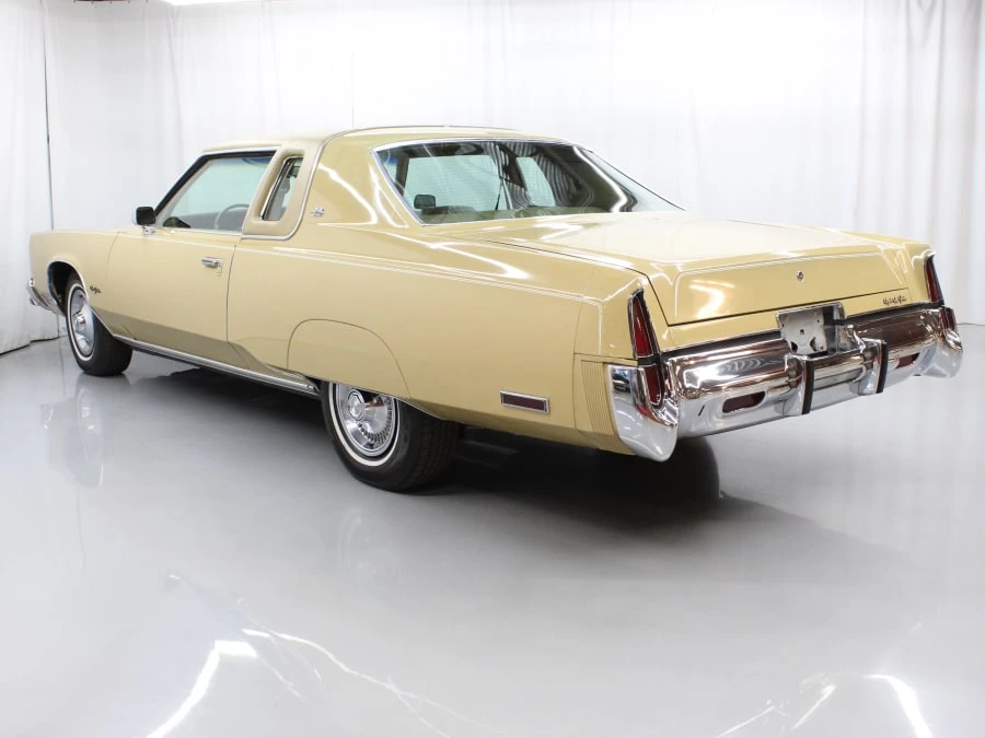 1977 Chrysler New Yorker - Image 10 of 17