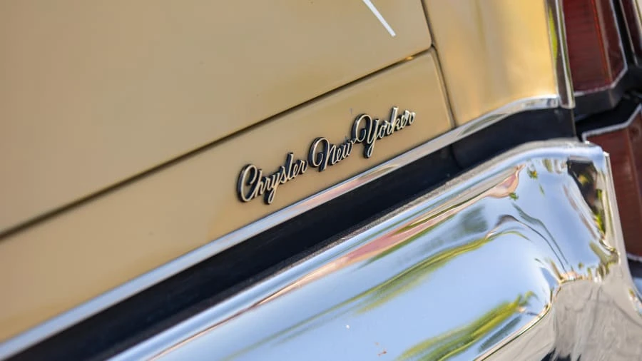 1977 Chrysler New Yorker - Image 9 of 28