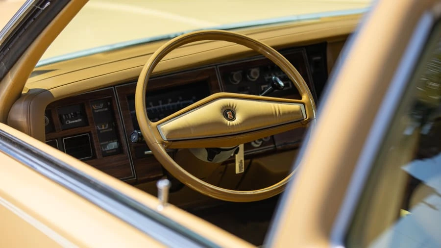 1977 Chrysler New Yorker - Image 10 of 28