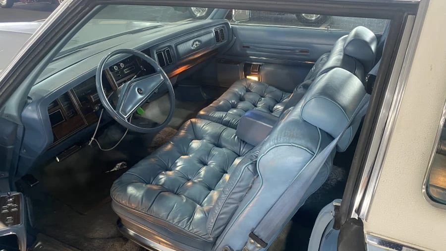 1977 Chrysler New Yorker - Image 5 of 5