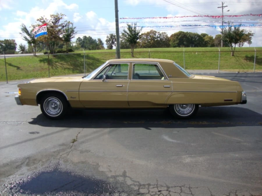 1977 Chrysler Newport - Image 2 of 9