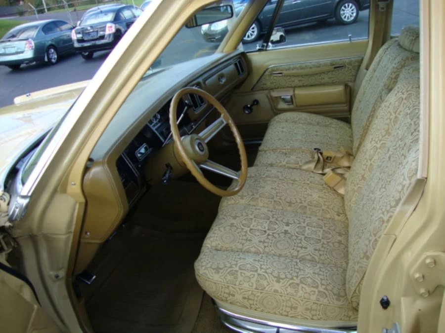 1977 Chrysler Newport - Image 3 of 9