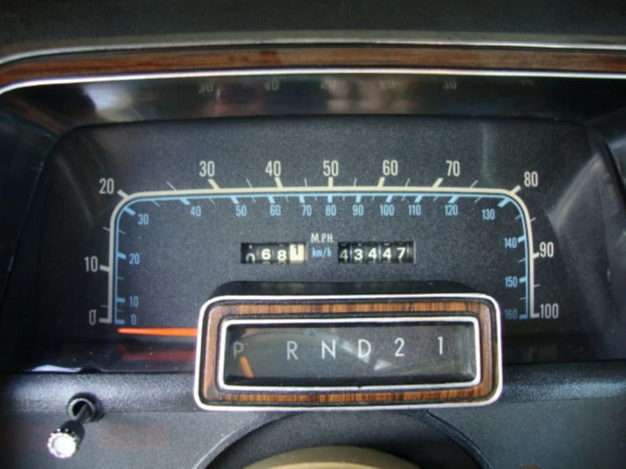 1977 Chrysler Newport - Image 4 of 9