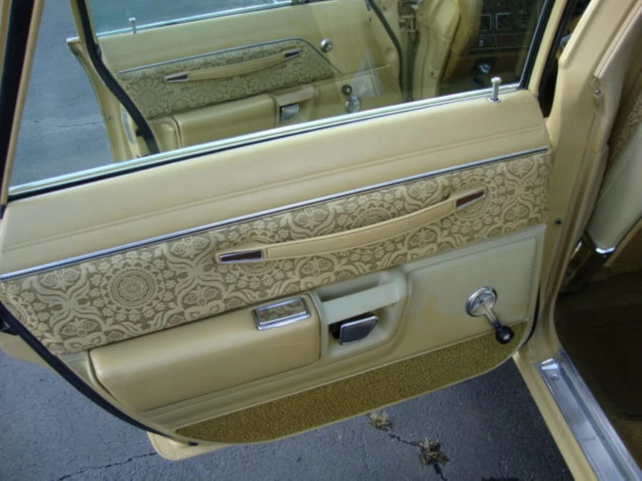 1977 Chrysler Newport - Image 5 of 9