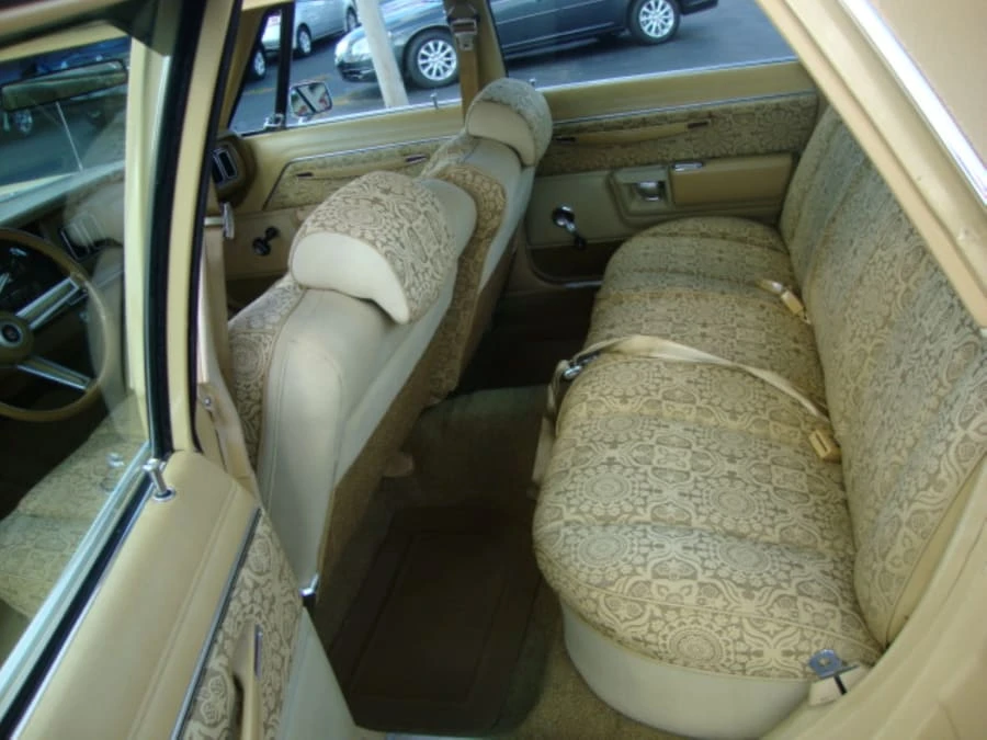 1977 Chrysler Newport - Image 6 of 9