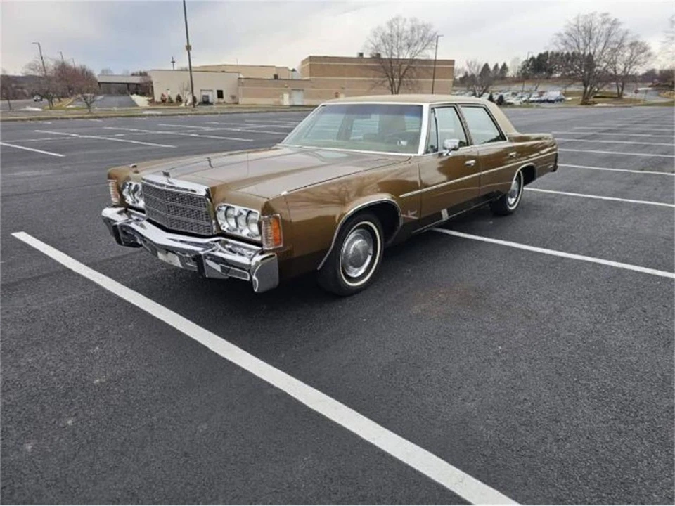 1977 Chrysler Newport - Image 17 of 18
