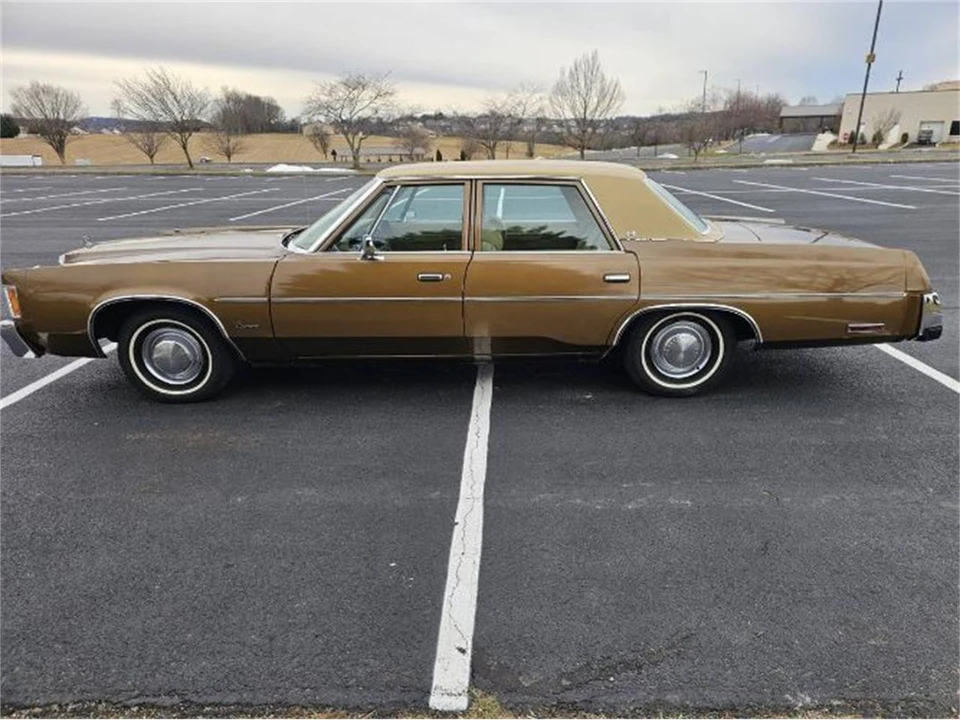 1977 Chrysler Newport - Image 14 of 18
