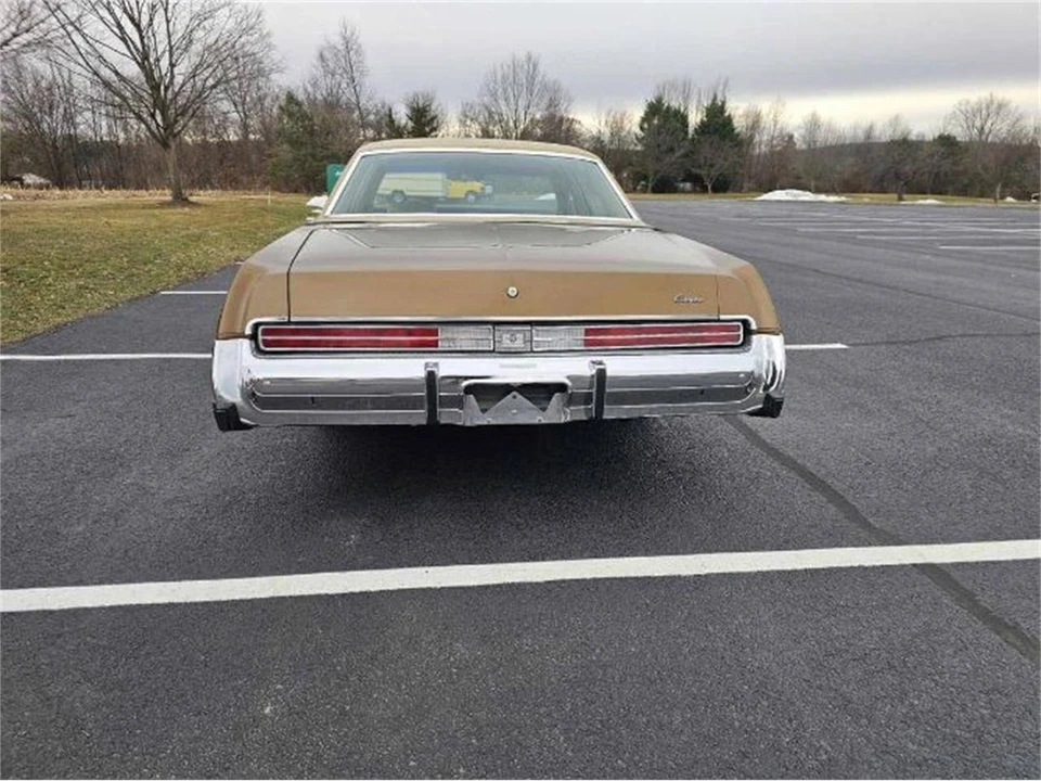 1977 Chrysler Newport - Image 13 of 18