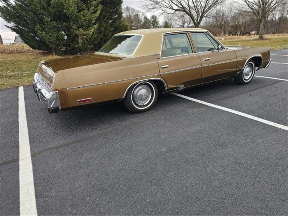 1977 Chrysler Newport - Image 12 of 18