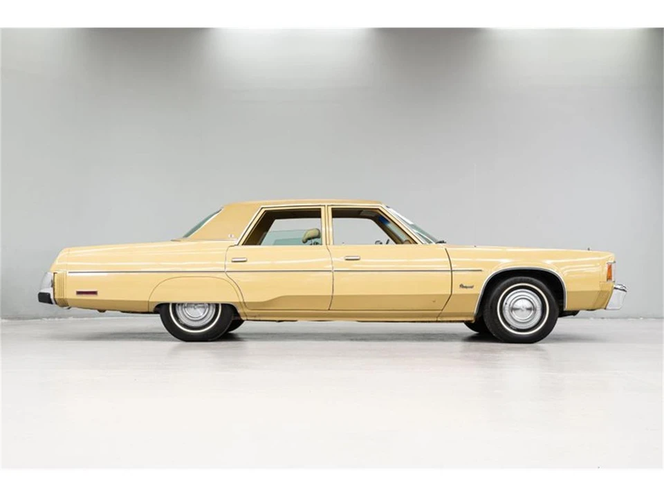 1977 Chrysler Newport - Image 7 of 31