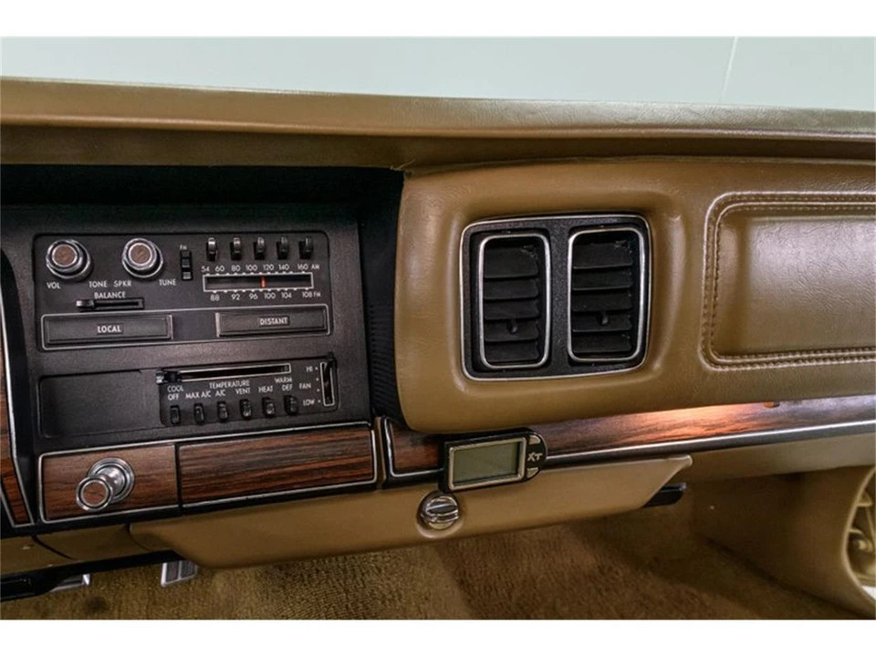 1977 Chrysler Newport - Image 19 of 31