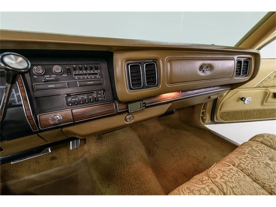 1977 Chrysler Newport - Image 18 of 31