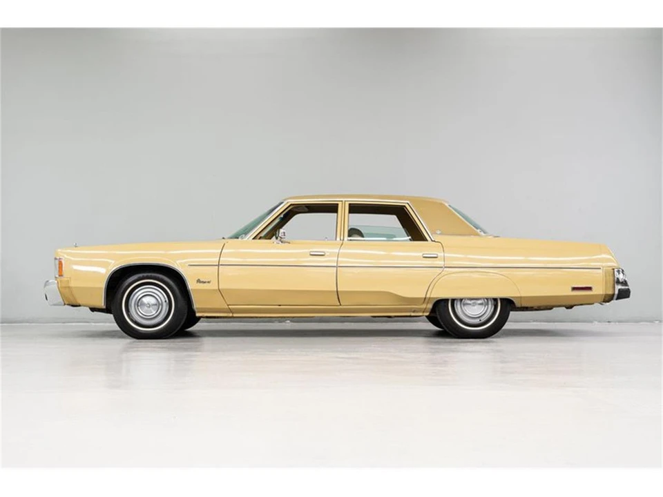 1977 Chrysler Newport - Image 2 of 31