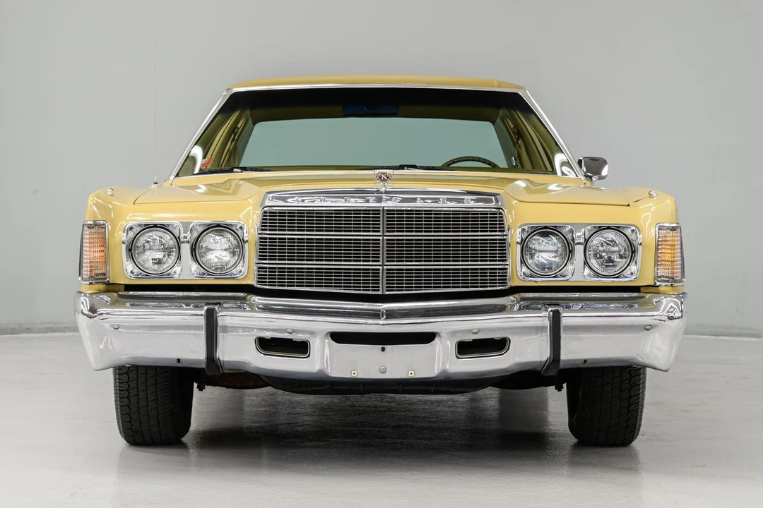 1977 Chrysler Newport - Image 5 of 31