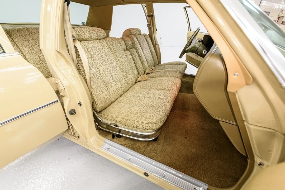 1977 Chrysler Newport - Image 28 of 31