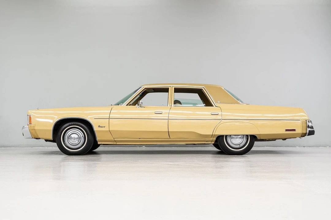 1977 Chrysler Newport - Image 3 of 31