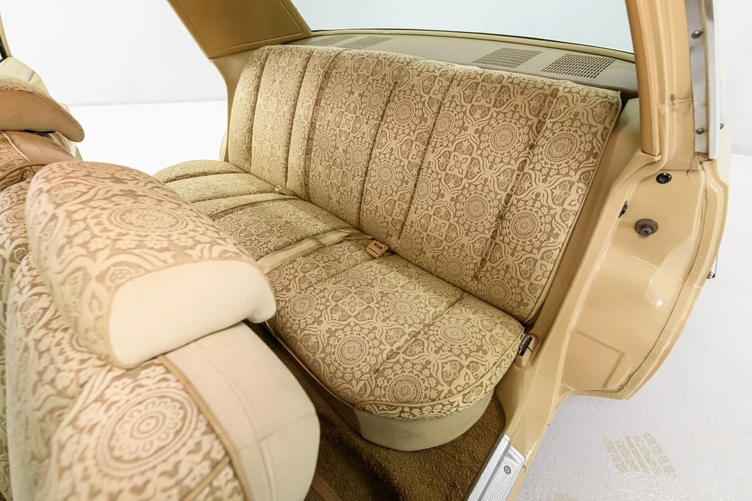 1977 Chrysler Newport - Image 29 of 31
