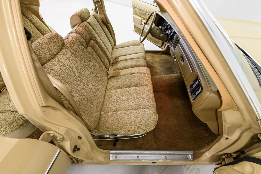 1977 Chrysler Newport - Image 26 of 31