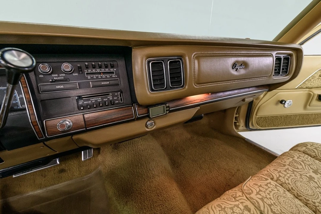 1977 Chrysler Newport - Image 19 of 31